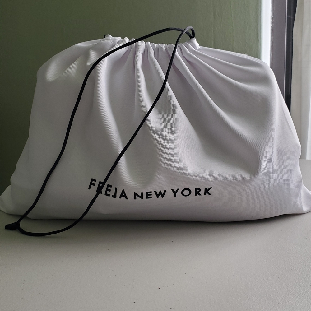 Freja Mini Shoulder Crossbody Bag In Oat - Picture 5 of 6